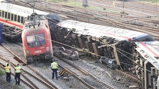 Eisenbahn Unfall in Mannheim  Containerzug kollidiert mit Eurocity [upl. by Aihsat947]