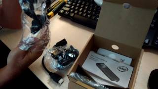 UNBOXING  Intel Compute Stick STK1AW32SC  ID 4K [upl. by Oicapot]