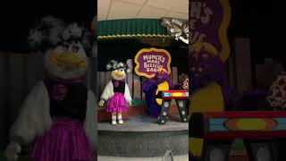 Chuck E Cheese Attacked Scary Animatronic [upl. by Ecarg]