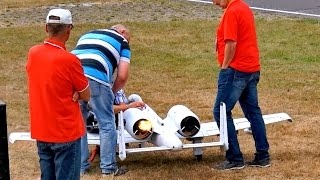 A10 WARTHOG THUNDERBOLT 2 GIANT RC SCALE MODEL TURBINE JET FULL DEMO FLIGHT  Jetpower Messe 2015 [upl. by Anael899]