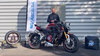 MV Agusta Brutale 1000 RR présentation [upl. by Estey]