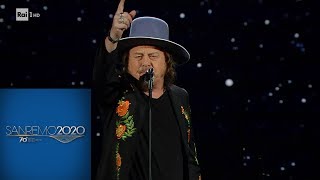 Sanremo 2020  Zucchero infiamma il palco dellAriston [upl. by Nyvek]