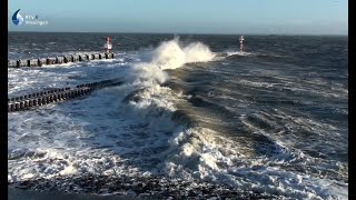 Hoge golven na 3 stormdagen [upl. by Nealon]