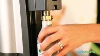 SodaStream  Comment remplacer le cylindre dans votre appareil Crystal SodaStream [upl. by Nhguahs560]