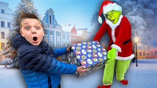 The Grinch Stole our Presents [upl. by Close]