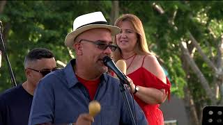 Los Cantores de Bayamón  Caminan Las Nubes  Puerto Rico es una fiesta 3 [upl. by Suoinuj]