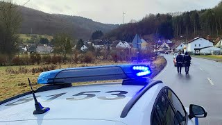 Zwei Polizisten in RheinlandPfalz erschossen  AFP [upl. by Miguel931]