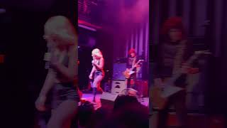 Amyl amp The Sniffers  Hertz in Louisville KY 73124 [upl. by Anemaj]