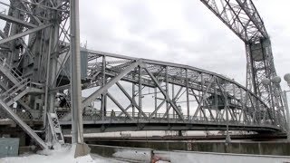 Duluth Lift Bridge Reopens After Being Weighed Down By Ice From Storm [upl. by Gilda]