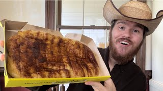 Hungry Howie’s Pumpkin Spice Howie Bread Review [upl. by Olney]