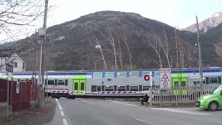 Passaggio a livello di corso Ortigara  Oulx TO  Level Crossing  Bahnübergang  Passage à niveau [upl. by Seagraves]