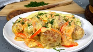 Куриные ФРИКАДЕЛЬКИ в сметанном соусесамые вкусные и нежные Просто и очень вкусно на обед или ужин [upl. by Analrahc581]