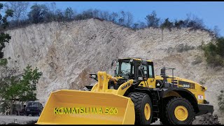 Komatsu WA500 in Action Crushing Rock or Digging [upl. by Drooff]