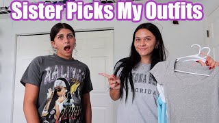 My Sister picks my FRESHMAN School OUTFITS for the Week  Emma and Ellie [upl. by Nations]