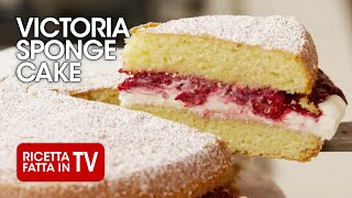 VICTORIA SPONGE CAKE di Benedetta Rossi  Ricetta TV Fatto in Casa per Voi [upl. by Dallas]