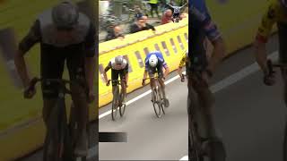 ⚔️Le sprint final entre Pogacar Van aert et van der Poel [upl. by Nynahs379]