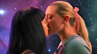 Betty and Veronica Kiss  Riverdale 7x14 [upl. by Freytag165]