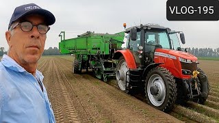 FARMVLOG 195 aardappelen rooien [upl. by Ardiedal]