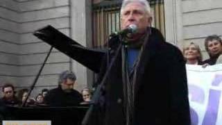 Raimon canta País Basc per afavorir el procés de pau [upl. by Ydorb516]