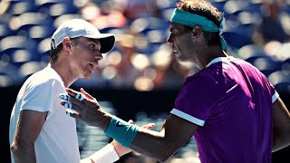 Shapovalov estalla contra Nadal y juez de silla quotSon unos corruptosquot  Australian Open 2022 [upl. by Aronid]