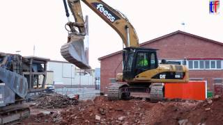 CAT 325D LN FILL MOBILE KLEEMANN CRUSHER 2013 [upl. by Juliann337]