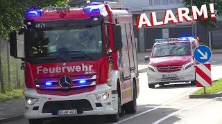 Alarmfahrt Tor 7 Mercedes Werkfeuerwehr Sindelfingen Daimler AG Vito NEU  Responding fire trucks [upl. by Ardnaxila]