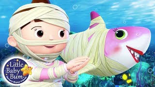 Halloween Songs for Kids  Baby Shark Halloween Special  Little Baby Bum [upl. by Garratt]