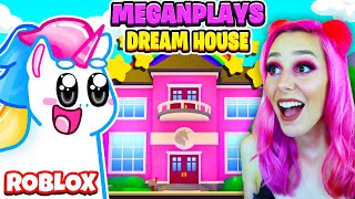 I SURPRISED MEGANPLAYS WITH HER DREAM HOME IN OVERLOOK BAY Roblox Overlook Bay [upl. by Junie]