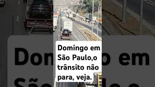 Dia de domingo em São Pauloo trânsito não paraessa é a rodovia presidente Dutravc conhece [upl. by Nnairak]