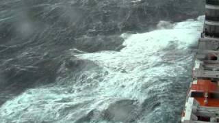 Queen Elizabeth Ship Hits a Hurricane [upl. by Jorgan]