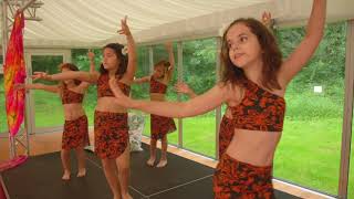 Danse orientale fusion bellynesian groupe enfants [upl. by Nalehp]