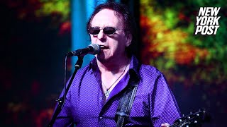 Denny Laine Moody Blues singer and cofounder dead at 79 [upl. by Cicenia]