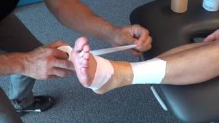 Taping Athlétique de la Cheville  Accès Physio [upl. by Hertzog809]