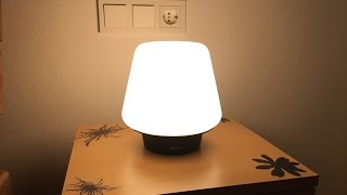 Philips Hue Ambient LED Tischlampe 800 Lumen 95W warmweißkaltweiß regelbar [upl. by Arbmat655]