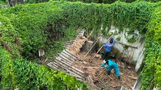 Abandoned SUPERMARKET  Professional Clean Skills Restore Abandoned House amp Clean Garden in 5 days [upl. by Siloa]