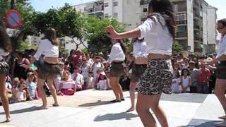 Baile moderna de chicas en Estepona15 de Mayo2012 [upl. by Bang]