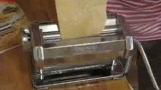 Using the Imperia pasta machine SP150 [upl. by Nere415]