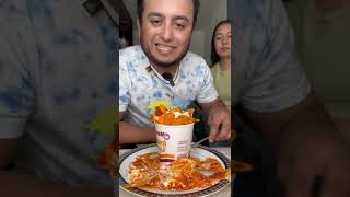 Competencia quien prepara la mejor maruchan picante mukbang humor [upl. by Nalat]