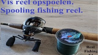 Vis molen  reel op spoelen met gevlochten lijn  howto Spooling fishing reel with braided line [upl. by Wehttan]