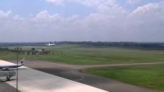 Royal Brunei B747400 Low Fly Pass at Sandakan Airport [upl. by Adlev]