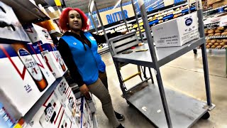 I Went To Walmart To Rizz Baddies Like Gavin Leron [upl. by Annoj]