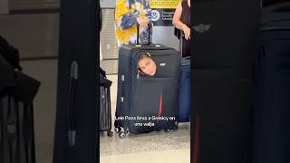 Lele Pons lleva a Greeicy adentro de una valija en el aeropuerto [upl. by Dnalerb]