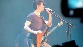 Arctic Monkeys  Mardy Bum Semiacoustic  live at O2 Arena London  30102011 [upl. by Nnyleahs381]