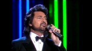 Engelbert Humperdinck  Please release me  1989 [upl. by Hennebery]