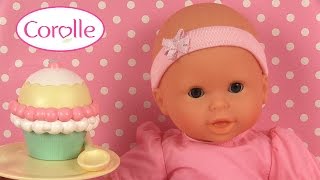 Corolle Poupée Mon Premier Câlin Cupcake Coffret Change et Vêtements Baby Doll Clothes [upl. by Anai]