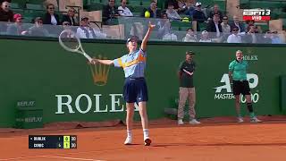 Bublik le dio la raqueta a una alcanza pelotas para que juegue un punto en el Masters de Montecarlo [upl. by Reinhart]