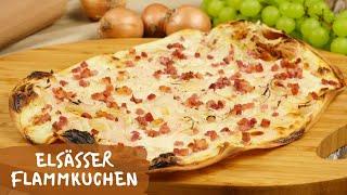 Elsässer Flammkuchen Rezept  Flammkuchen im Ofen backen [upl. by Hama]