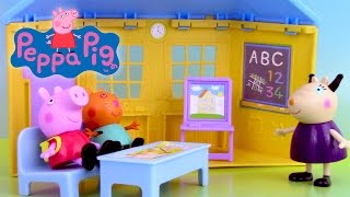 Peppa Pig School House Peek N Surprise Playset Ecole Scuola Jouets de Peppa [upl. by Warden]