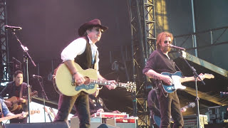 Brooks amp Dunn Concert Country 500 2017 [upl. by Sinnod]