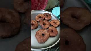 कोंबडी वडे foodshorts food happymood 😋 [upl. by Assylem]